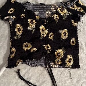 Rue21 Black and Yellow Floral Crop Top